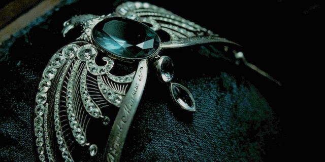 images/news/2023/12/24/harry-potter-most-powerful-magical-items_6.jpg