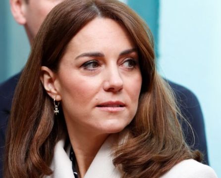 Kate Middleton's mom Carole "desperately" trying to shield her daughter after devastating new blow