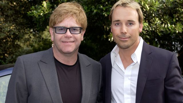 HT2.Sir Elton John, 76, raises his two sons not to be spoiled as they already do chores for some pocket money