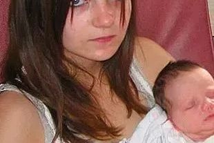 HT2.UK’s ‘youngest ever mum gives birth aged 12 with family unaware of pregnancy’